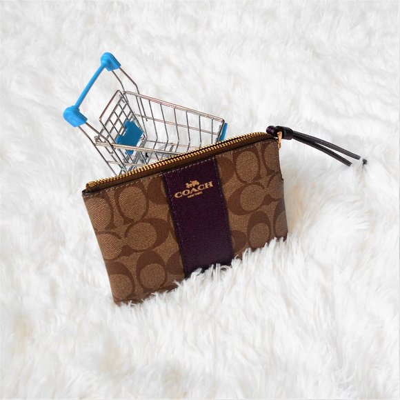 Coach Signature PVC Corner Zip  Khaki Mtlc Rasp - Picture 10 of 16